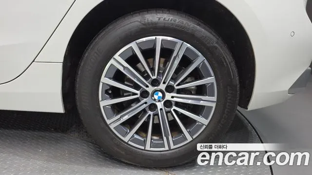 BMW 2 Series U06 — Фото автомобиля 6