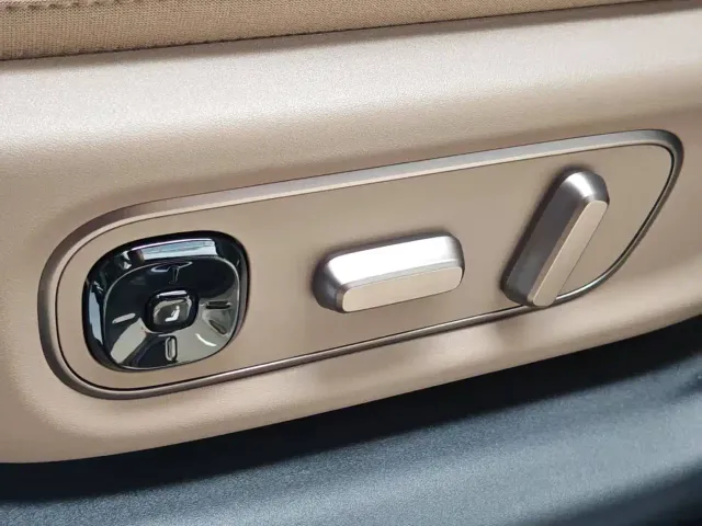 Li Auto i6 — Фото автомобиля 15