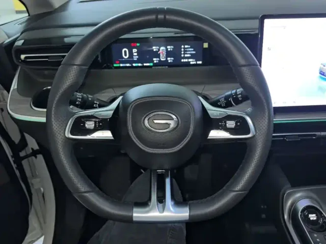 GAC Trumpchi E8 — Фото автомобиля 10