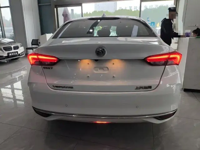 Buick Verano — Фото автомобиля 3