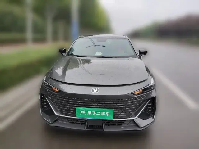 Changan UNI-V — Фото автомобиля 2