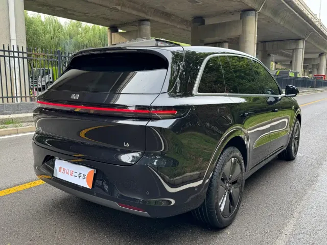 Li Auto L6 — Фото автомобиля 5