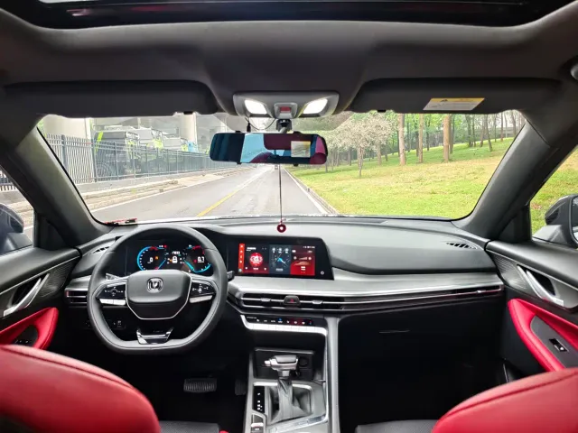 Changan CS35 Plus — Фото автомобиля 12