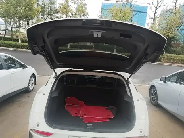 Buick Velite 6 — Фото автомобиля 18