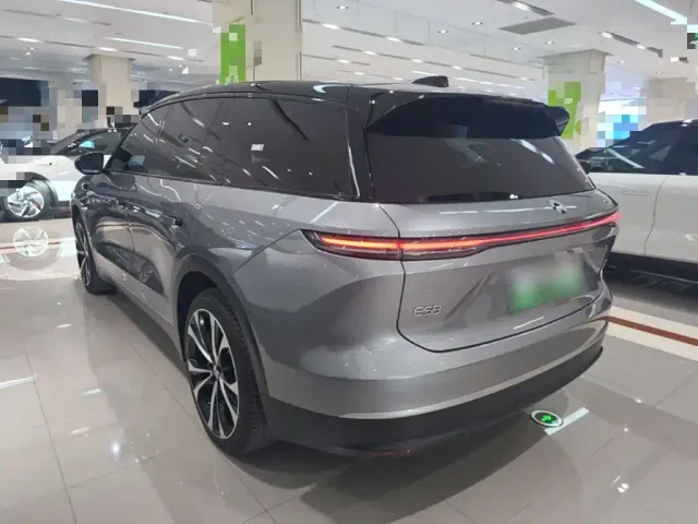 Nio ES8 — Фото автомобиля 4