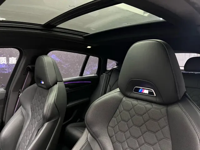 BMW X4 M — Фото автомобиля 27