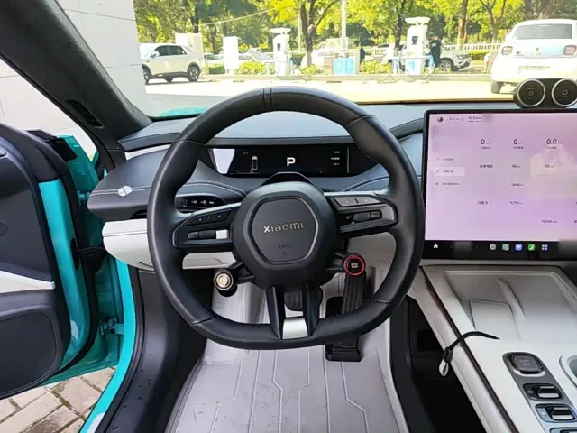 Xiaomi SU7 — Фото автомобиля 10