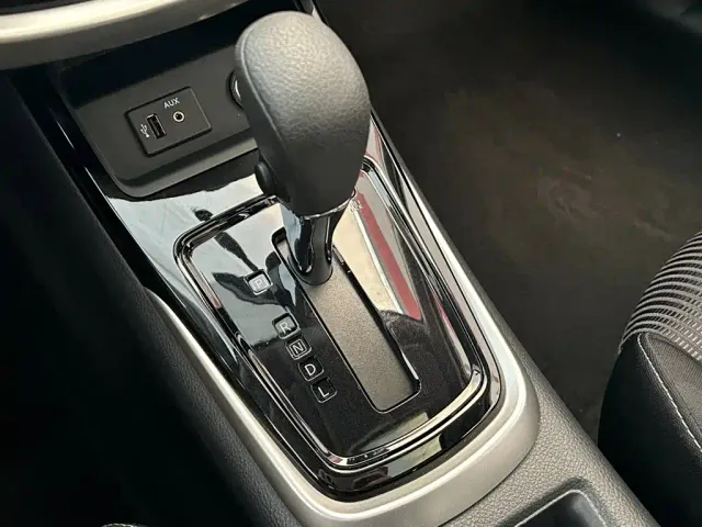 Nissan Tiida — Фото автомобиля 11