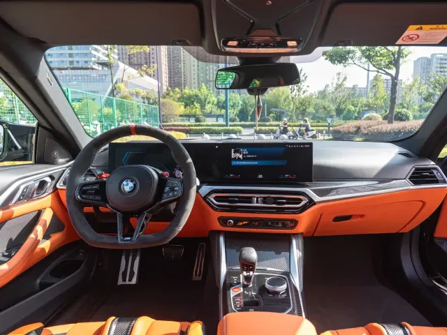 BMW M4 — Фото автомобиля 8