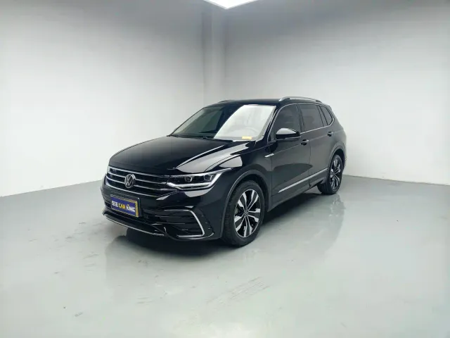 Фотография автомобиля — Volkswagen Tiguan L