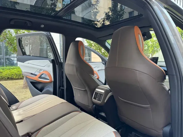 BYD Song Pro — Фото автомобиля 22