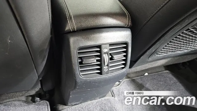 Kia Niro — Фото автомобиля 26