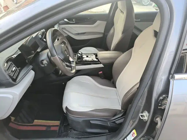BYD Qin PLUS — Фото автомобиля 14