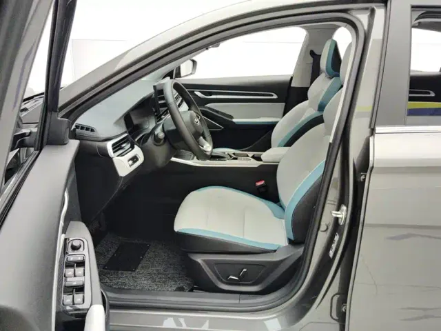 Geely Emgrand — Фото автомобиля 9