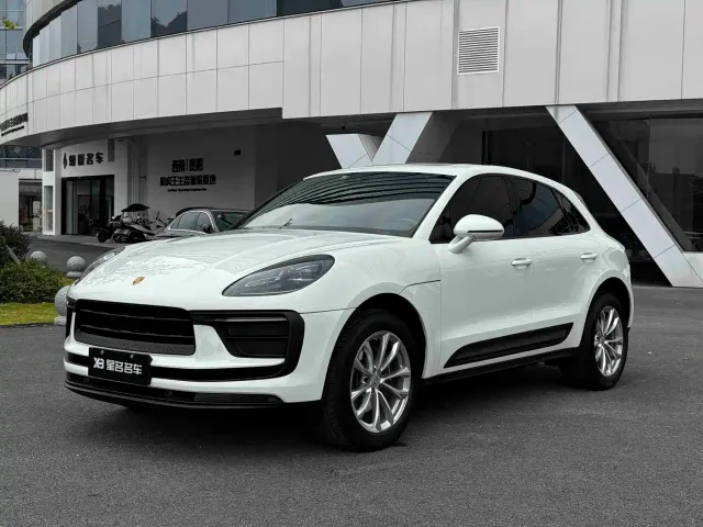 Фотография автомобиля — Porsche Macan