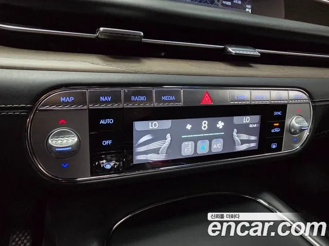 Genesis G90 Бензин 3.5 турбо AWD — Фото автомобиля 14