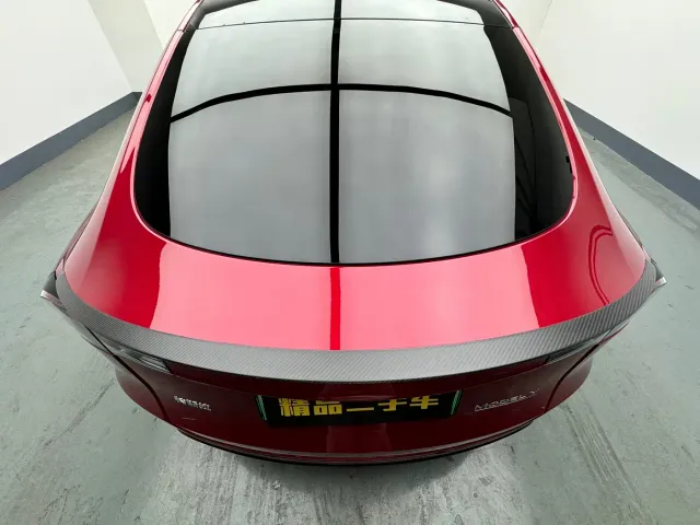 Tesla Model Y — Фото автомобиля 8