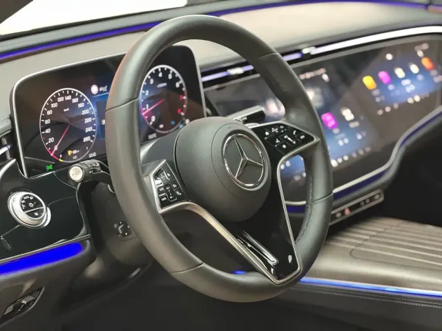 Mercedes-Benz E-Class — Фото автомобиля 7
