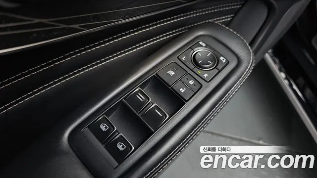 Lexus LS — Фото автомобиля 18