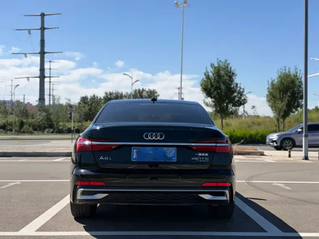 Audi A6L — Фото автомобиля 5
