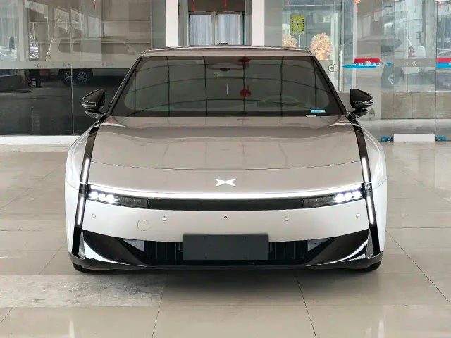 Xpeng P7 — Фото автомобиля 2