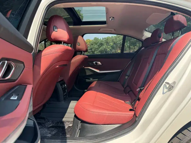 BMW 3 Series — Фото автомобиля 6