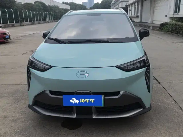 GAC Aion Y — Фото автомобиля 2