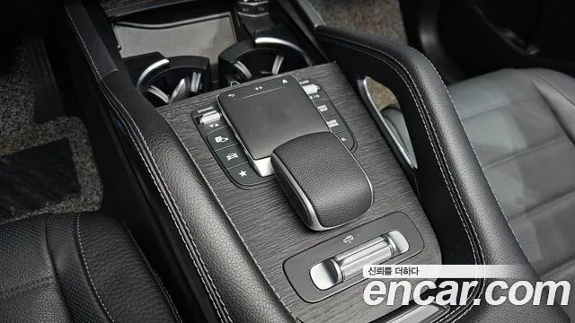 Mercedes-Benz GLE-Class — Фото автомобиля 23
