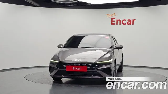 Hyundai AVANTE Новый Avante (CN7) — Фото автомобиля 3