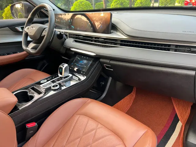 Chery Tiggo 8 PLUS — Фото автомобиля 18
