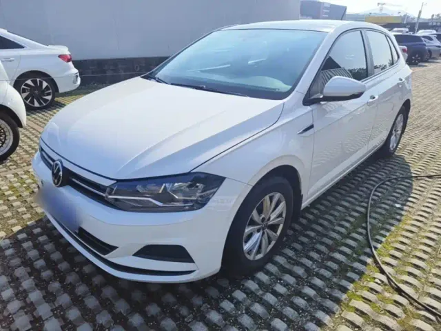 Фотография автомобиля — Volkswagen Polo