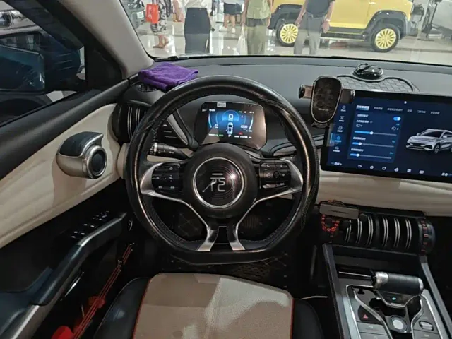 BYD Yuan PLUS — Фото автомобиля 10