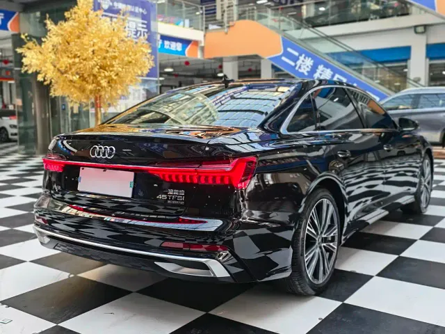 Audi A6L — Фото автомобиля 4