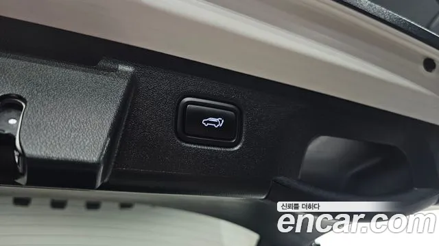 Hyundai Tucson Tucson (NX4) Бензин 1.6 турбо 2WD — Фото автомобиля 19