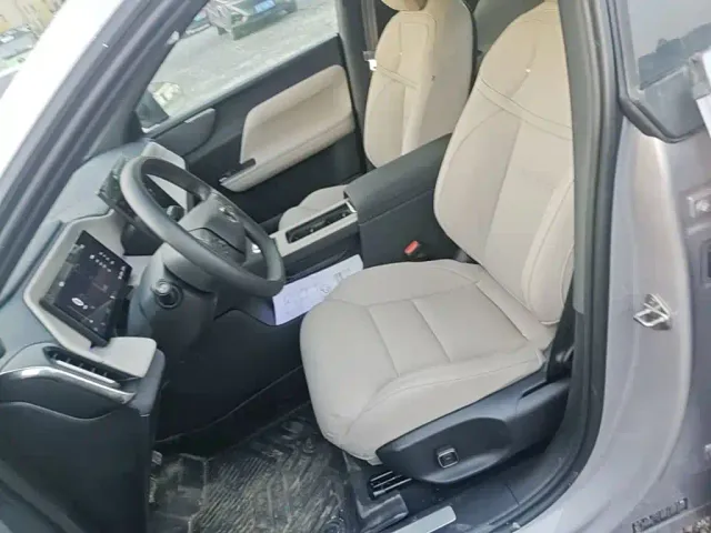 Volvo XC70 Plug-in Hybrid — Фото автомобиля 14