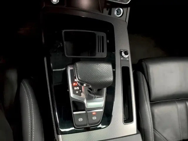 Audi Q5L — Фото автомобиля 13