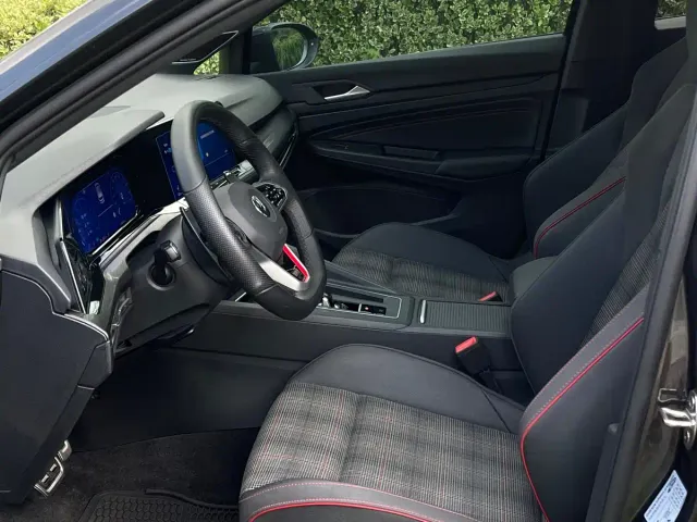 Volkswagen Golf GTI — Фото автомобиля 6