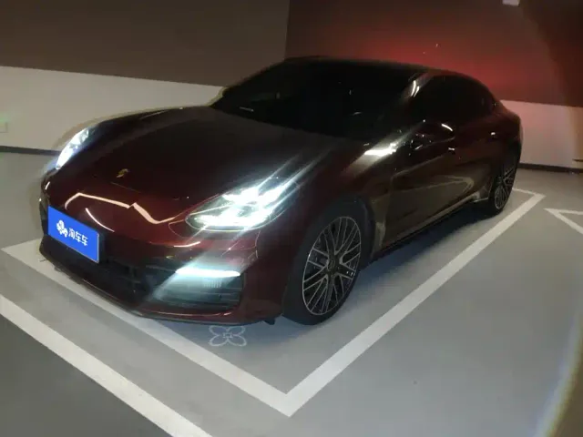 Фотография автомобиля — Porsche Panamera