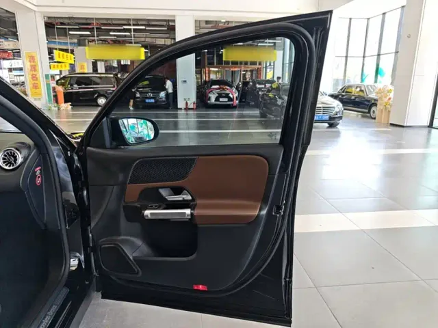 Mercedes-Benz GLB-Class — Фото автомобиля 4