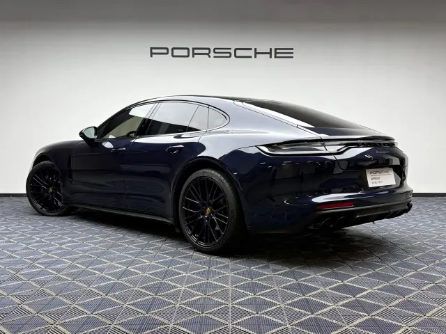 Porsche Panamera — Фото автомобиля 15