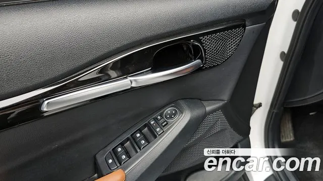 Kia Seltos — Фото автомобиля 19