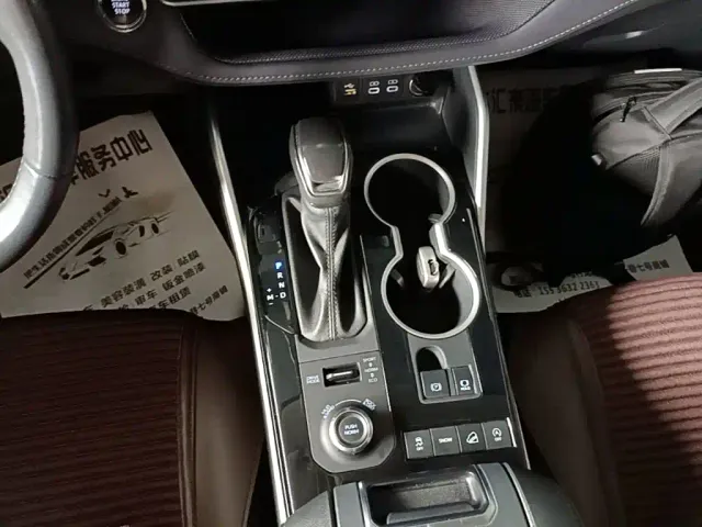 Toyota Highlander — Фото автомобиля 13