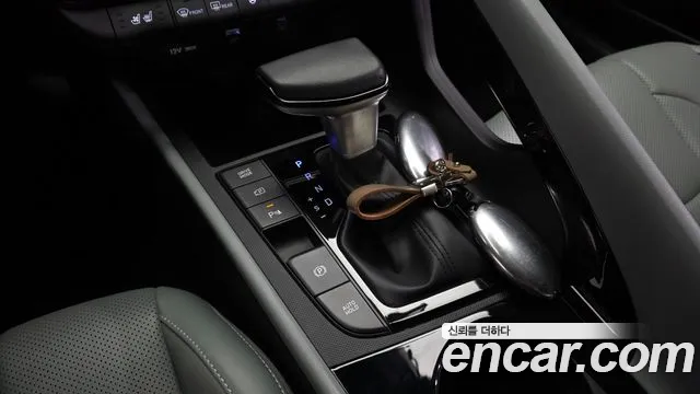 Hyundai Avante CN7 — Фото автомобиля 12