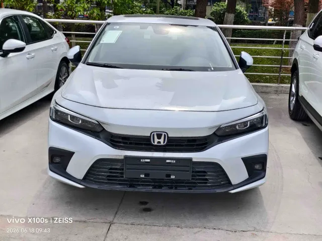 Honda Civic — Фото автомобиля 2