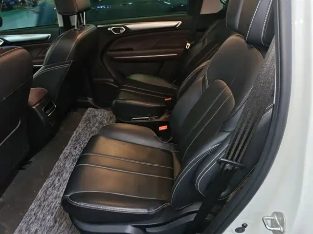 GAC Trumpchi M6 — Фото автомобиля 16