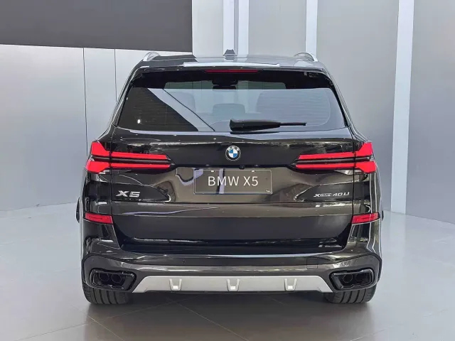 BMW X5 — Фото автомобиля 4
