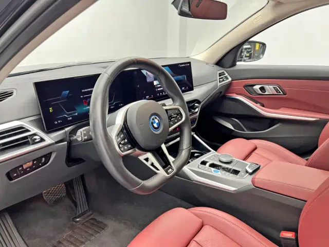 BMW i3 — Фото автомобиля 13