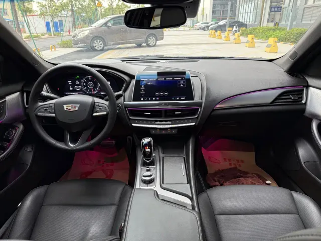 Cadillac CT5 — Фото автомобиля 11