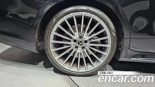 Mercedes-Benz S-Class — Фото автомобиля 5