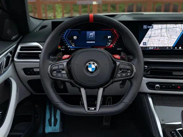 BMW M4 — Фото автомобиля 11